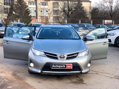 Toyota Auris 2014 серый - фото 17