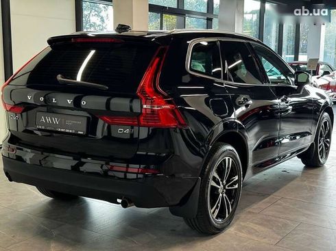 Volvo XC60 2017 - фото 14