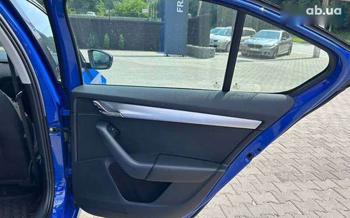 Skoda Octavia 2018 - фото 18