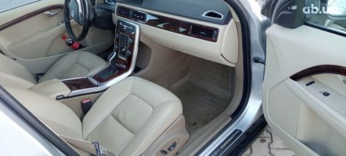 Volvo XC70 2014 серебристый - фото 8