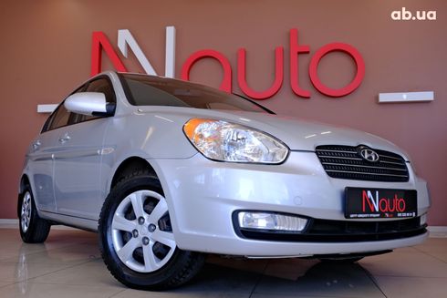 Hyundai Accent 2008 серебристый - фото 4