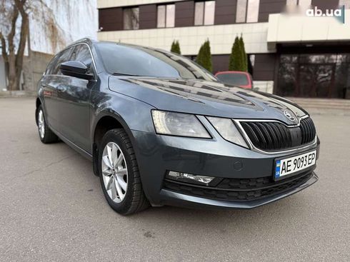 Skoda Octavia 2018 - фото 18