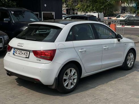Audi A1 2012 - фото 9