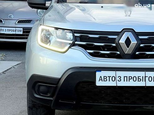 Renault Duster 2020 - фото 10