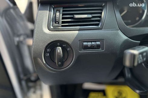 Skoda Rapid 2013 - фото 12