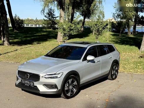 Volvo V60 Cross Country 2024 - фото 3