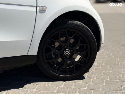 Smart Fortwo 2017 белый - фото 2