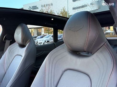 Aston Martin DBX 2023 - фото 24