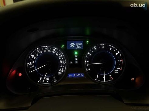 Lexus IS 2010 - фото 30