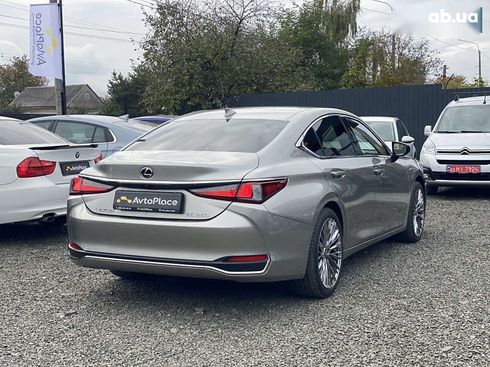 Lexus ES 2021 - фото 21