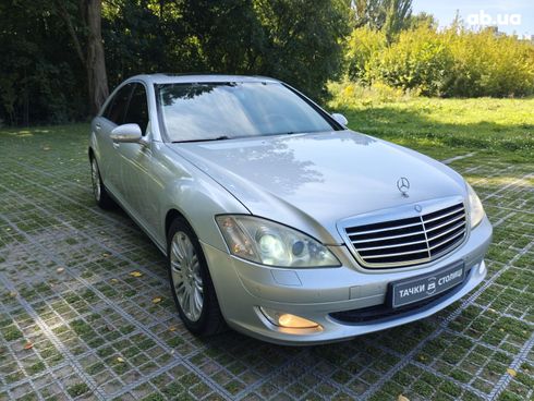 Mercedes-Benz S-Класс 2008 серебристый - фото 3