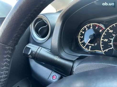 Nissan Versa 2015 - фото 25
