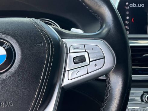 BMW 7 серия 2018 белый - фото 39