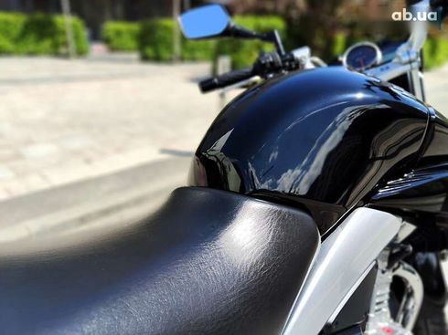 Suzuki GSR 2016 - фото 15