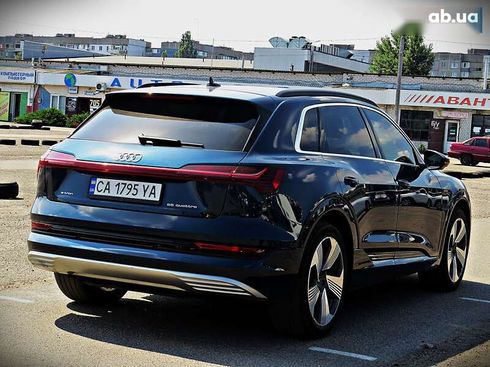 Audi E-Tron 2018 - фото 3