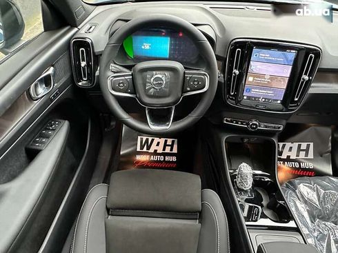 Volvo XC40 2023 - фото 20