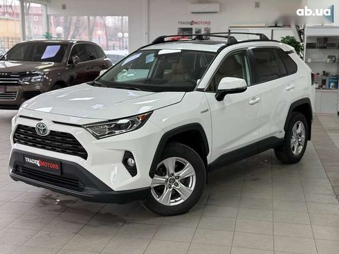 Toyota RAV4 2019 - фото 5