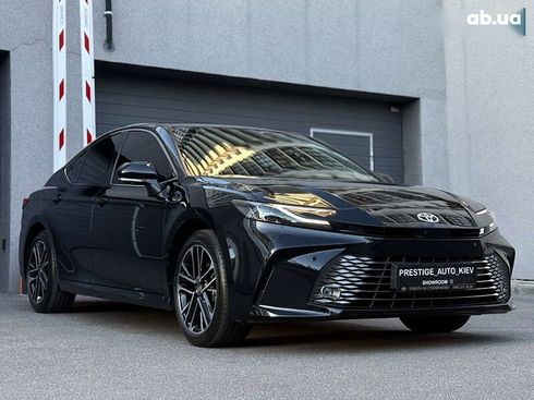 Toyota Camry 2024 - фото 12