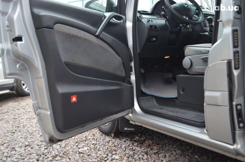 Mercedes-Benz Viano 2012 серый - фото 16