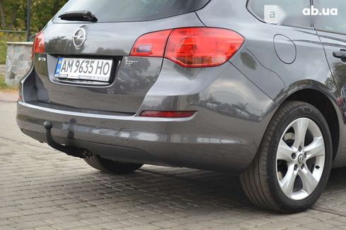 Opel Astra 2011 - фото 24