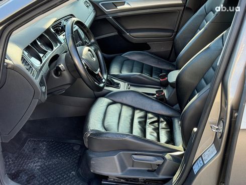 Volkswagen e-Golf 2016 серый - фото 16
