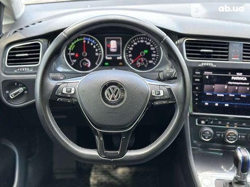 Volkswagen e-Golf 2017 - фото 30