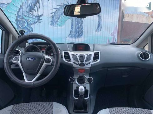 Ford Fiesta 2009 - фото 13