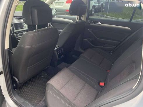 Volkswagen Passat 2016 - фото 11
