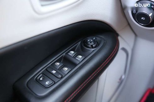 Jeep Compass 2017 - фото 28
