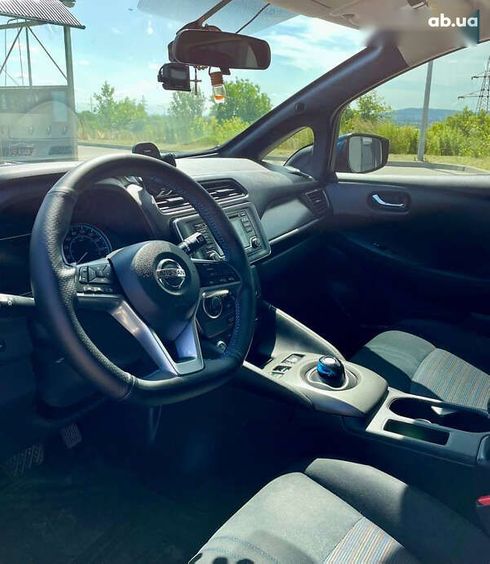 Nissan Leaf 2018 - фото 7