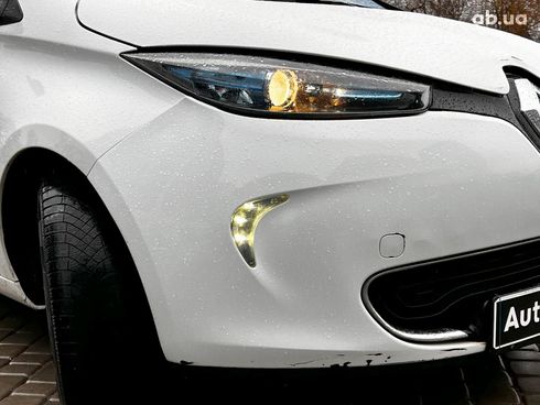 Renault Zoe 2016 белый - фото 11