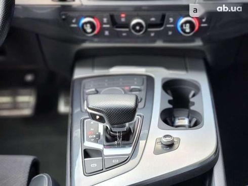 Audi Q7 2017 - фото 14