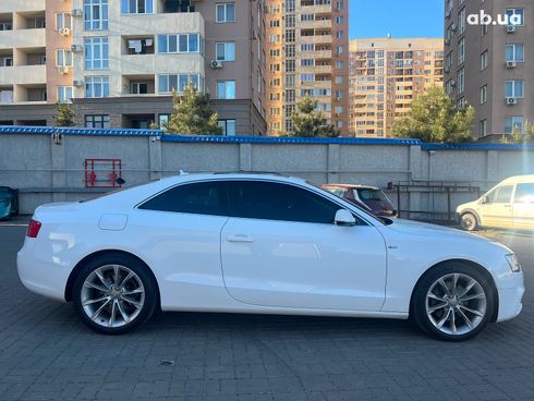 Audi A5 2012 белый - фото 7