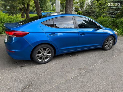 Hyundai Elantra 2016 синий - фото 5