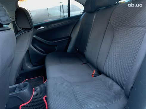 Volkswagen Jetta 2012 черный - фото 25