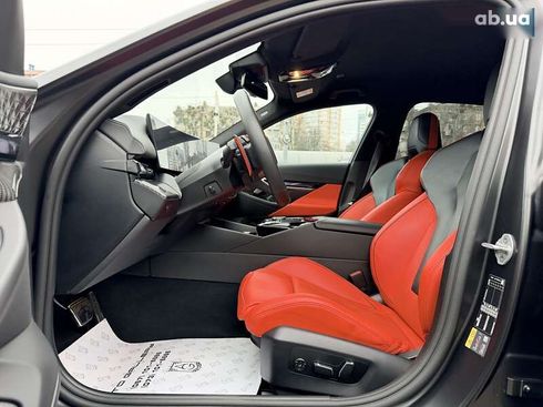 BMW M5 2025 - фото 22