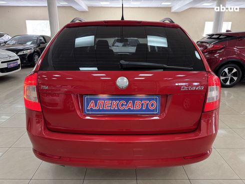 Skoda Octavia 2009 красный - фото 10