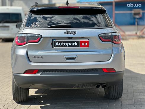 Jeep Compass 2020 серый - фото 6