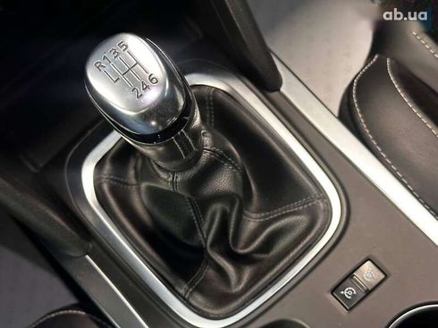 Renault Megane 2018 - фото 25