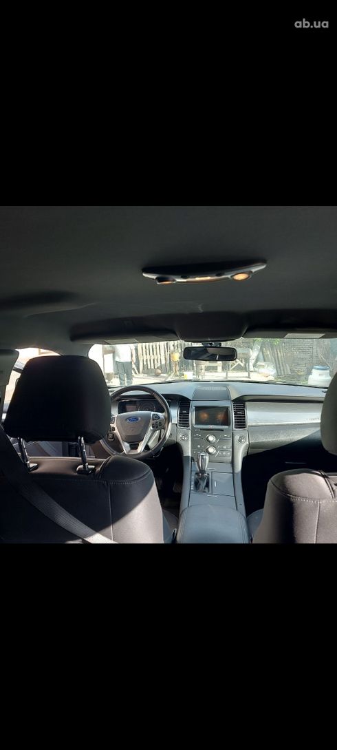 Ford Taurus 2015 серый - фото 4