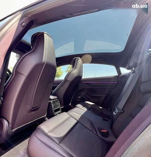 Porsche Taycan 2020 - фото 14