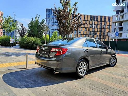 Toyota Camry 2012 - фото 25