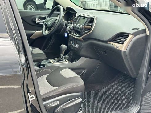 Jeep Cherokee 2017 - фото 30