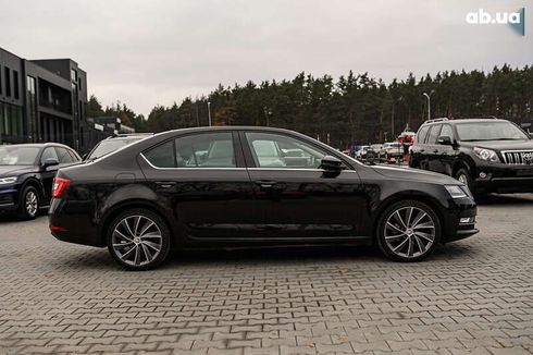 Skoda Octavia 2018 - фото 12