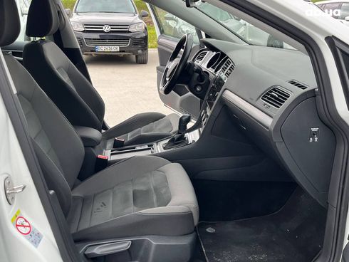Volkswagen Golf 2020 белый - фото 27