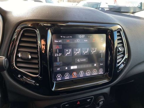 Jeep Compass 2018 - фото 17