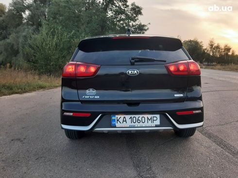 Kia Niro Hybrid 2017 черный - фото 11