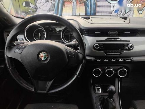 Alfa Romeo Giulietta 2012 - фото 14