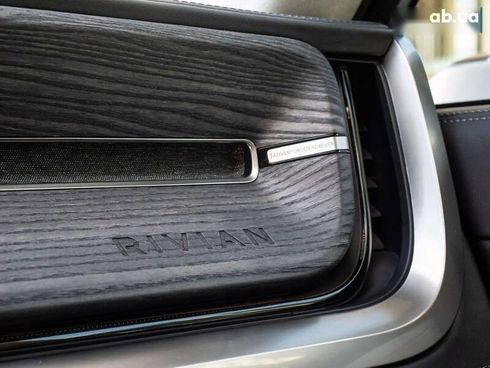 Rivian R1S 2023 - фото 27