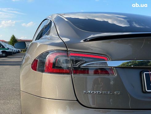 Tesla Model S 2016 коричневый - фото 27